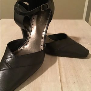 Michelle D navy blue strap heels